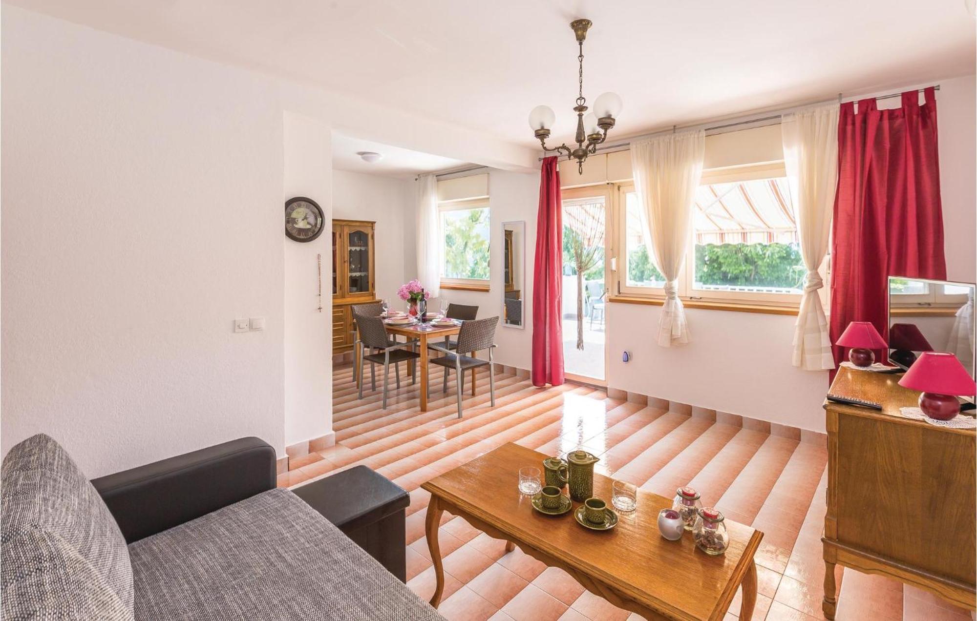 Nice Apartment In Tucepi With Wifi المظهر الخارجي الصورة